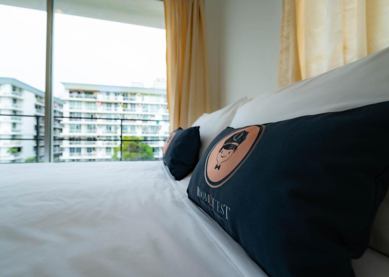 Roomquest Bangkok Sukhumvit 50 Exterior photo