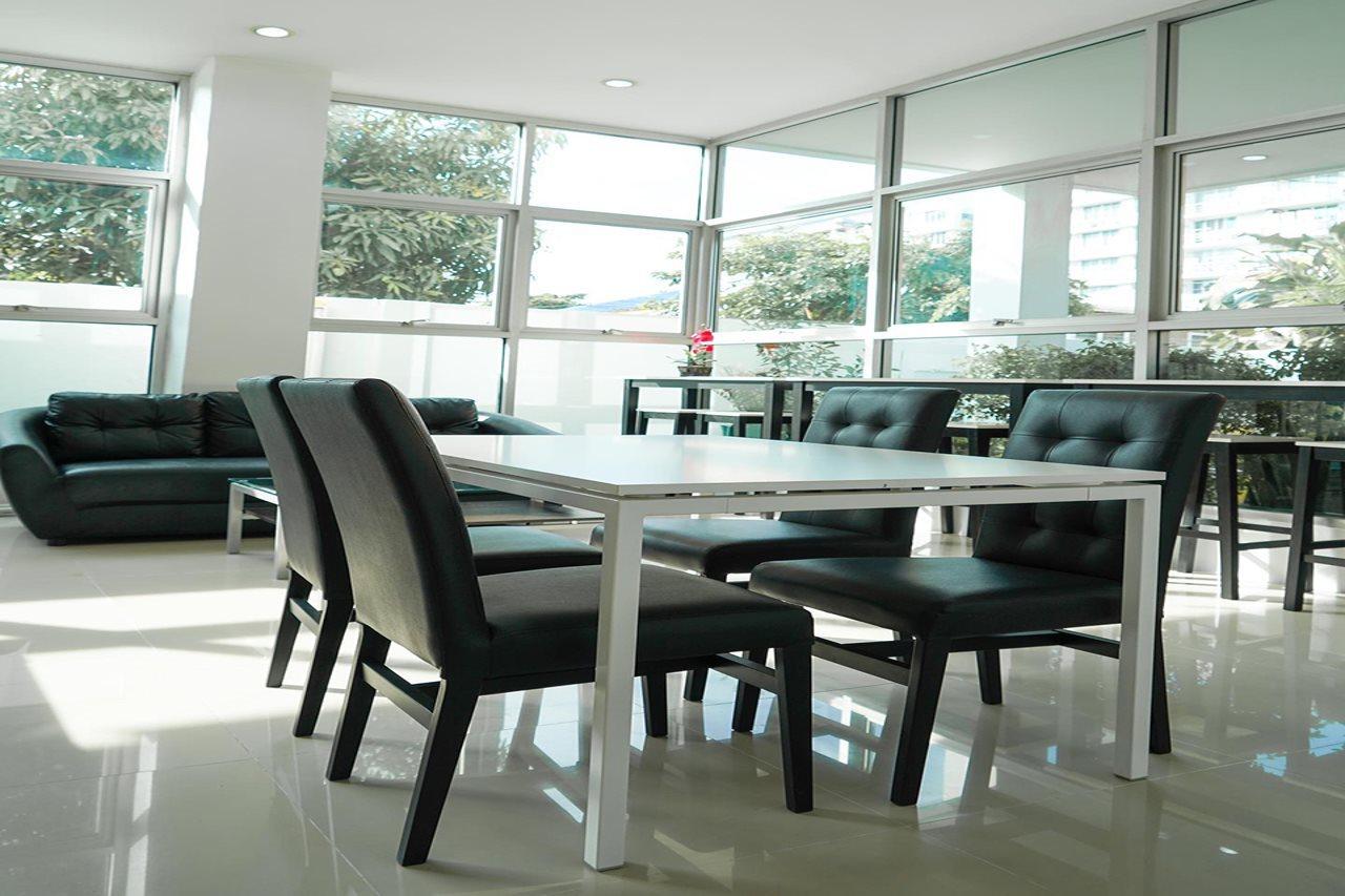 Roomquest Bangkok Sukhumvit 50 Exterior photo